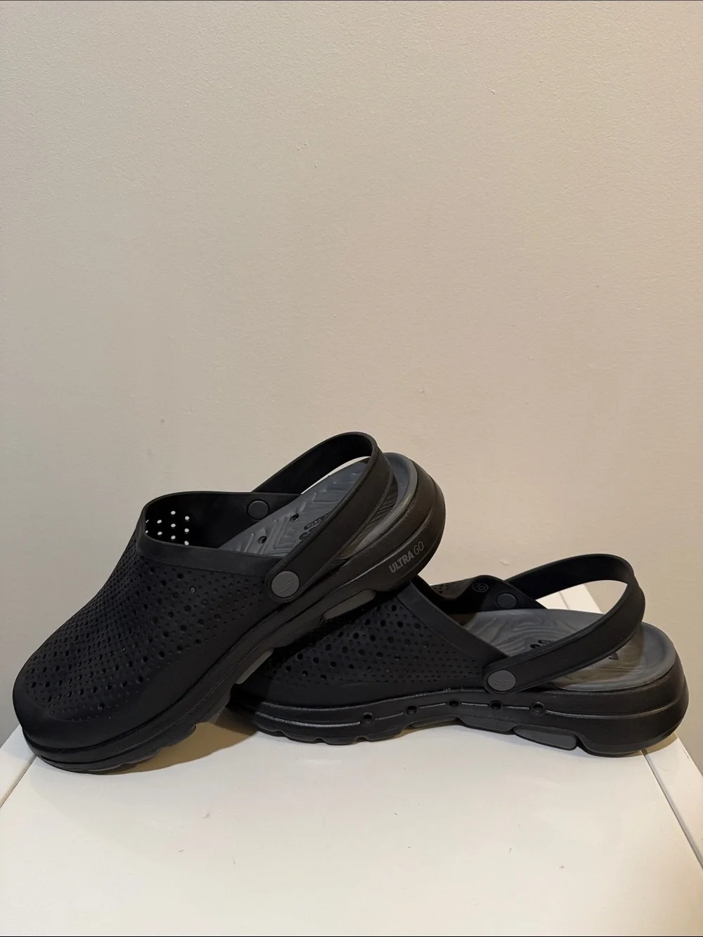 Skechers Men's Foamies GoWalk 5 Astonised Clog Sandals with Strap